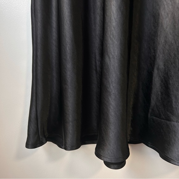 Oak + Fort Satin Finish Bias Cut Skirt Black - Picture 4 of 8